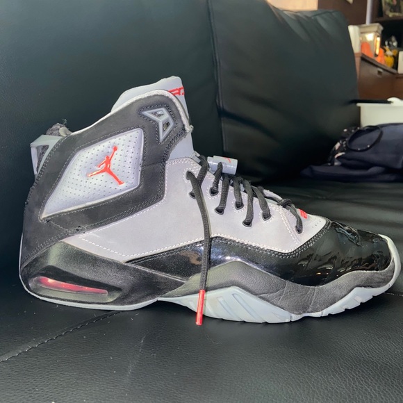 Jordan b’loyal size 10.5 - Picture 4 of 4